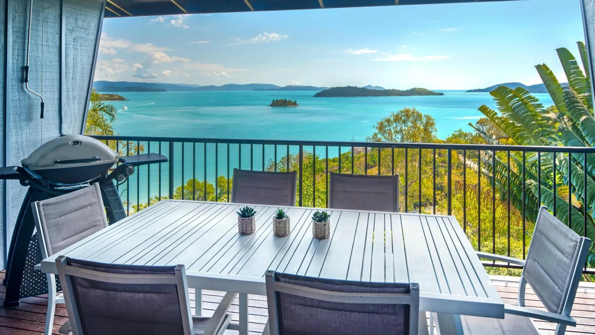 Panorama Apartments On Hamilton Island By Hiha