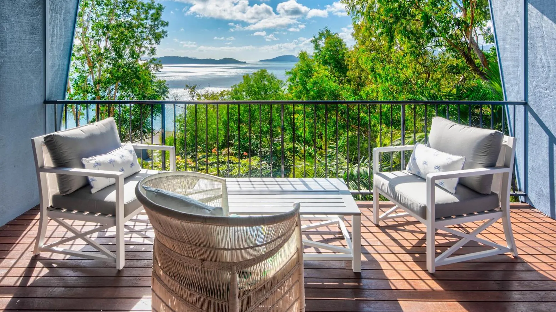 Panorama Apartments On Hamilton Island By Hiha